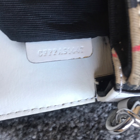 Authentic Burberry Link Shoulder Bag - Picture 13 of 16